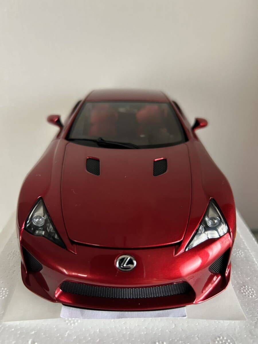 AUTOart オートアート　1/18 レクサス　LFA LEXUS パール・レッド_画像3