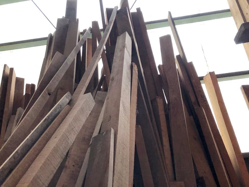 . Kiyoshi [24] натуральное дерево cut дерево маленький сломан материал порез .. четырехкантный брус старый материал # структура материал фундамент материал .... дрова #180x45mm/70x50mm/115mm угол и т.п. длина 2~6m* много!