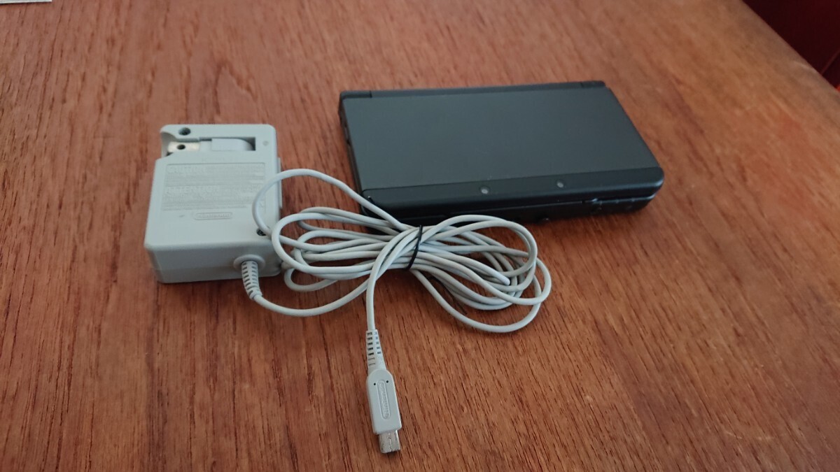 Nintendo 3DS корпус черный шнур электропитания имеется 