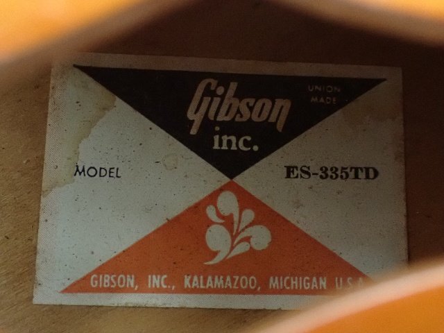 【ビンテージ品・弦交換済】GIBSON USA ギブソン セミアコ ES-335TD KARAMAZOO 1977年製 ハードケース付 配送/来店引取可 ∽ 6E222-2