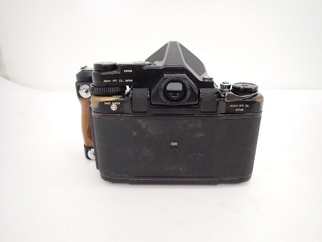 ASAHI PENTAX アサヒペンタックス 67 中判カメラ ボディ + レンズ TAKUMAR 6×7 105mm F2.4 木製グリップ付 ∽ 6E3E7-2_画像5