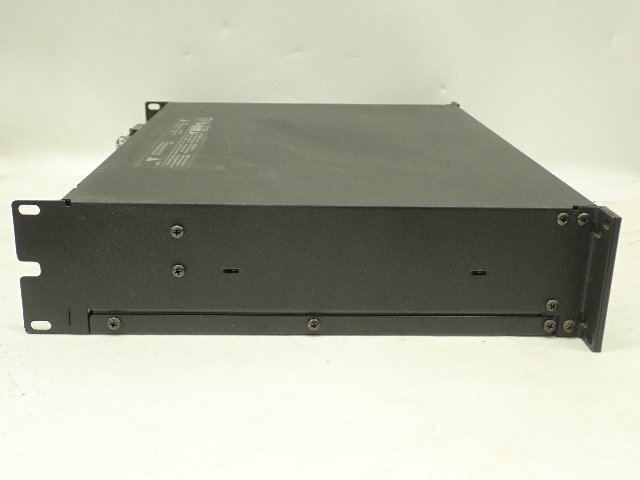 QSC CX404 4ch power amplifier (2) ¶ 6E55E-8