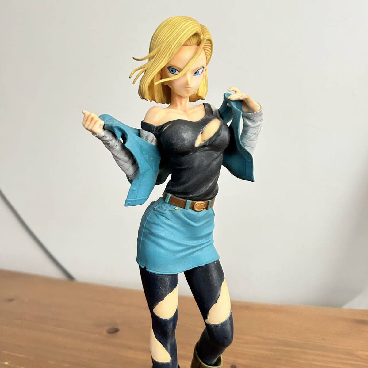 Yahoo!オークション - ドラゴンボールZ 人造人間18号 リペイント Yahoo!オークション - ドラゴンボールZ 人造人間18号 リペイント