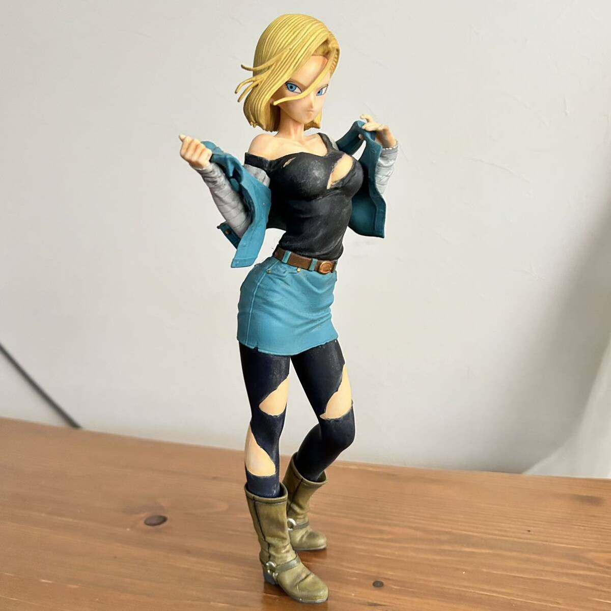 ドラゴンボール 18号リペイントフィギュア Yahoo!オークション - ドラゴンボールZ 人造人間18号 リペイント