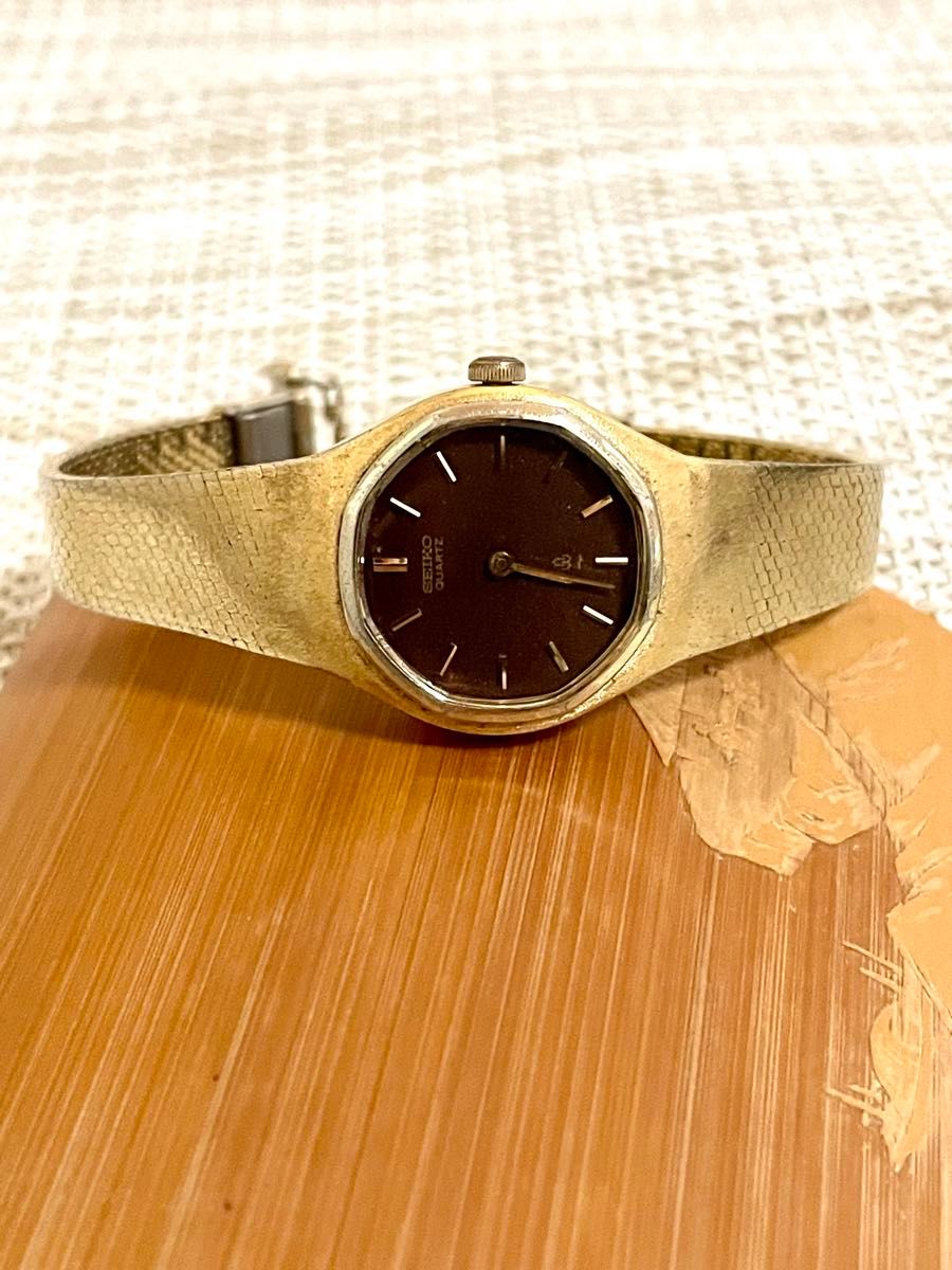 [希少:1977年製:ヴィンテージ/稼働]SEIKO セイコー オクタゴン/ゴールド/茶文字盤/ブレスレット/4300/腕時計
