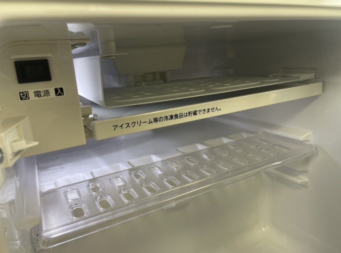 動作確認済み TOSHIBA 東芝 GRHB30GA 冷蔵庫 2018年製 右開きタイプ 1ドア 27L_画像5