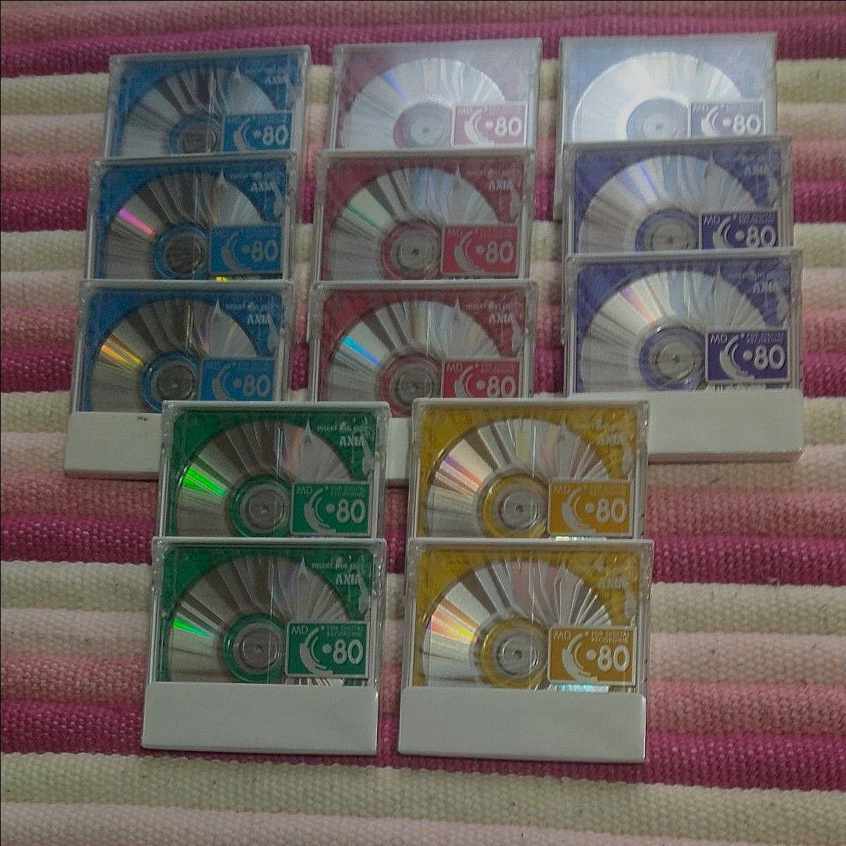 MD ：ミニディスク ： AXIA ミニディスク　5色80分×13枚　新品フィルム付き未開封未使用　別の7枚セットと同梱できます