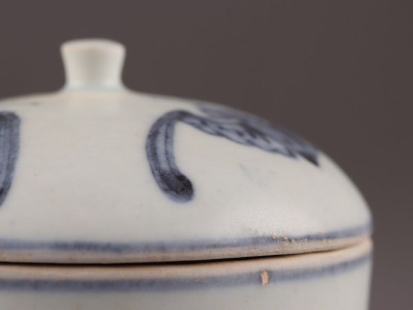 古美術 朝鮮古陶磁器 李朝 染付 分院 蓋物 時代物 極上品 初だし品 C6062_画像6
