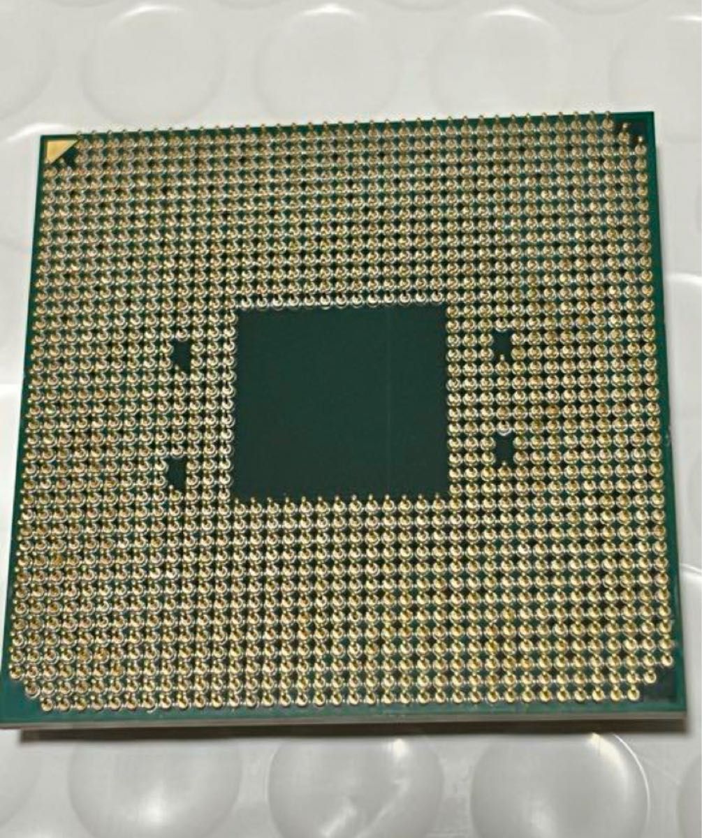 美品 AMD Ryzen 9 3900X 付属品クーラー未使用 日本国内正規品 美品 AMD Ryzen 9 3900X 付属品クーラー未使用 日本国内正規品