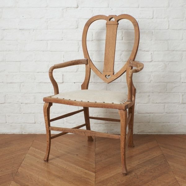 IZ71231F★張替済 英国 アンティーク アームチェア ストリップド 加工 オーク 鋲 ダイニングチェア 木彫刻 椅子 イギリス 西欧 クラシック_画像1
