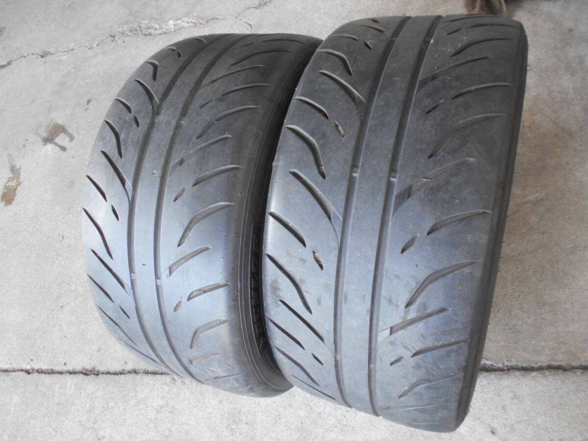 K784 255/40R17 255/40-17 255-40-17 中古2本 DIREZZA ZⅡ☆_画像1