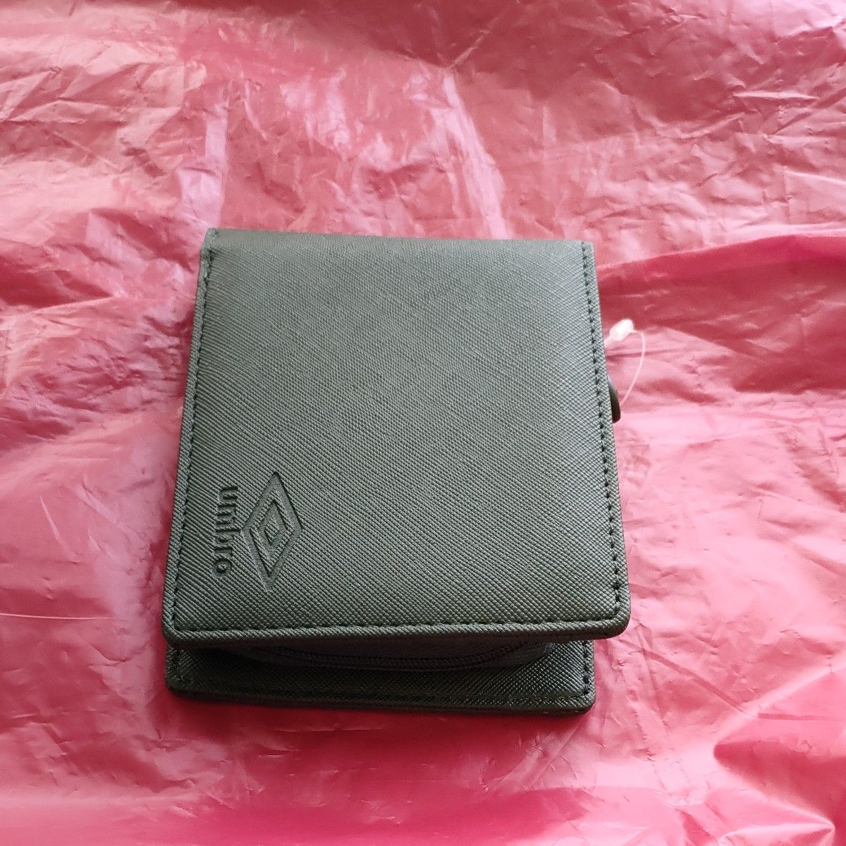 二つ折り財布メンズ【グリーン色/約12×9.5cm/未使用】中緑色:表裏側