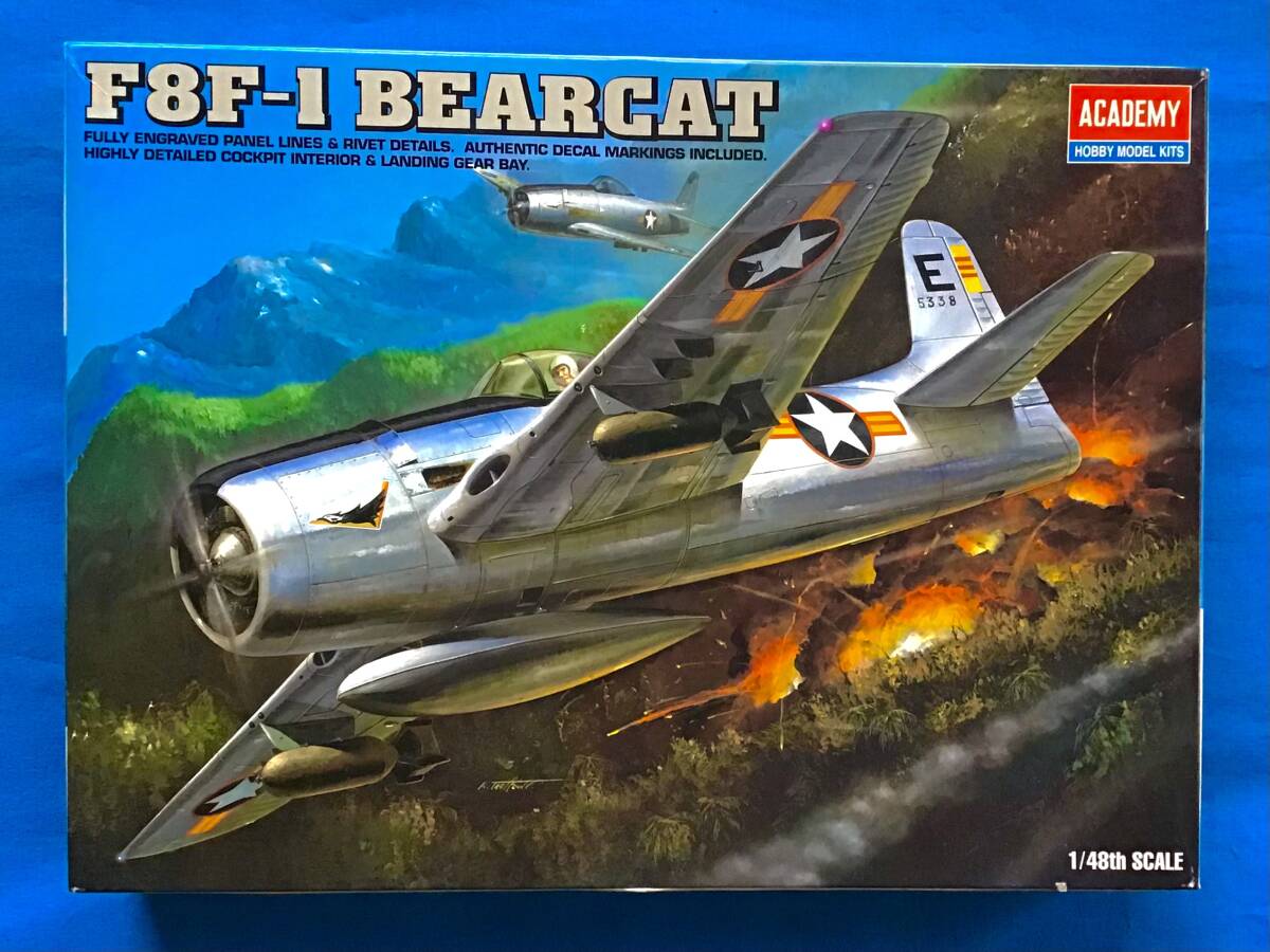 ■即決■送料350円～ 1/48 アカデミー グラマン F8F-1/-2 ベアキャット アメリカ海軍&南ベトナム空軍_画像1