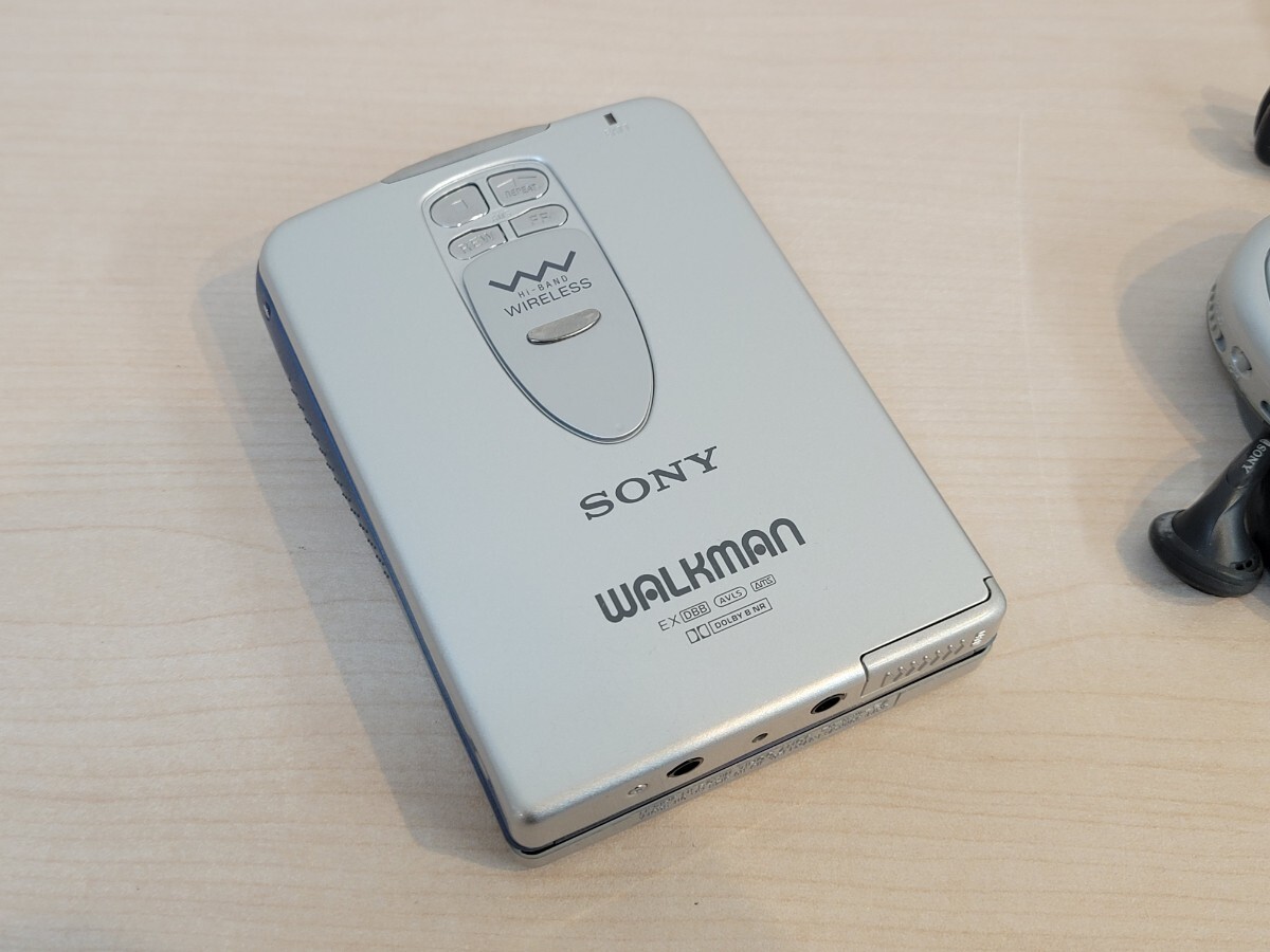 ジャンク ソニー カセットウォークマン WM-WX1 ワイヤレスイヤホン付き Walkman_画像6