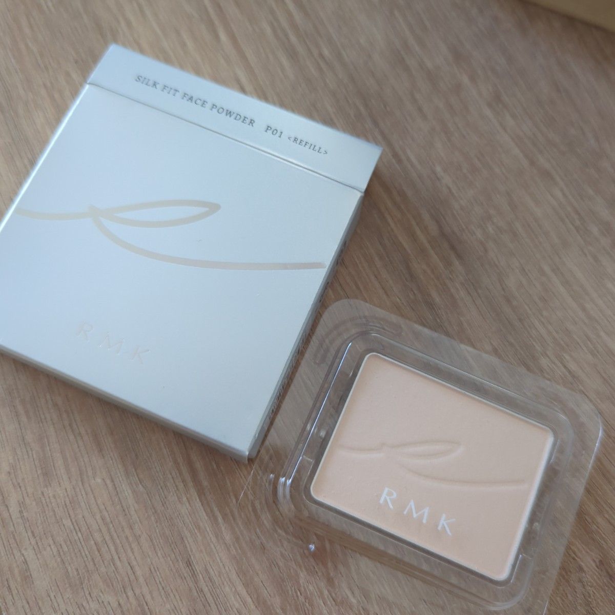 RMK　シルクフィットフェイスパウダー　P01　