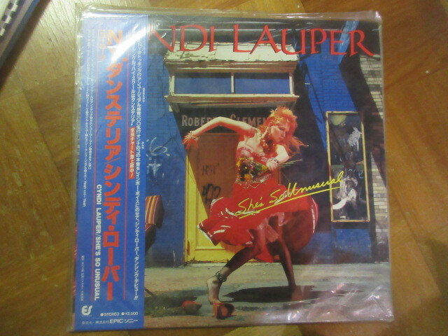 LP　Cyndi Lauper(シンディ・ローパー)「She's So Unusual(N.Y.ダンステリア)_画像1