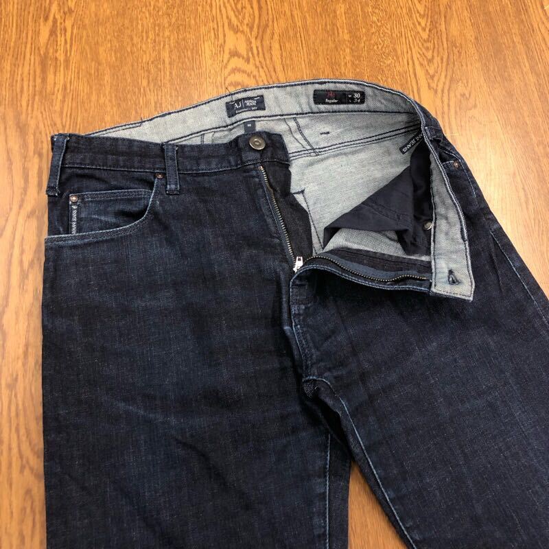 【FE093】ARMANI JEANS W30 L34 色落ち加工 ジーンズ ジーパン デニムパンツ ストレッチ生地 ブランド古着 アルマーニジーンズ 送料無料