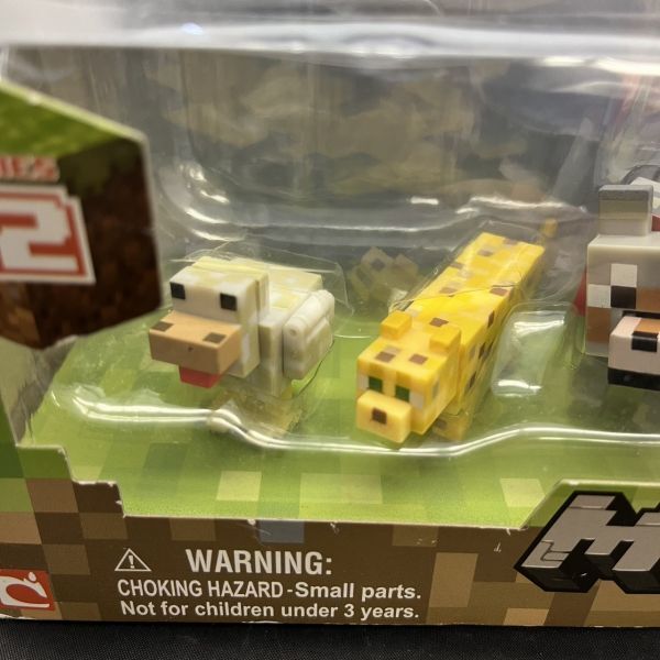 A107-I68-42-2 MINECRAFT my n craft animal mob figure doll cow . pig . Othello to chicken game character box approximately 30×9×9.