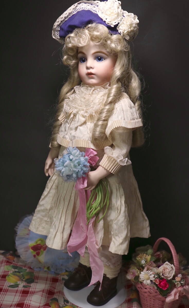  finest quality. beautiful young lady yellowtail .( yellowtail . body ) by domestic author .. approximately 60cm/ interior West antique jumo-a-te- beautiful young lady Gothic and Lolita Meissen 