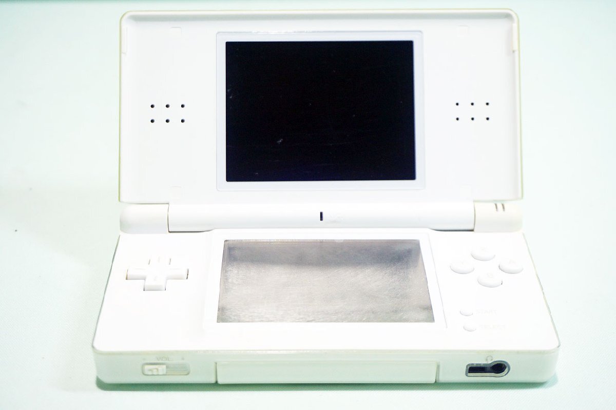【質Banana】中古動作品!!! Nintendo/任天堂 DSLite ホワイト 現状品 通電・簡易動作確認済み♪.。.:*・゜①の画像3