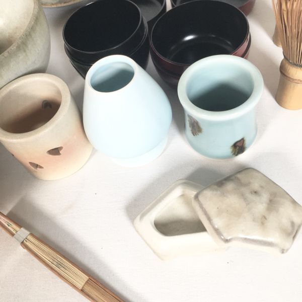 【詳細不明】茶道具セット 香合 茶入 蓋置 水指 棗 茶筅 茶器 茶碗 柄杓 現状品_画像9