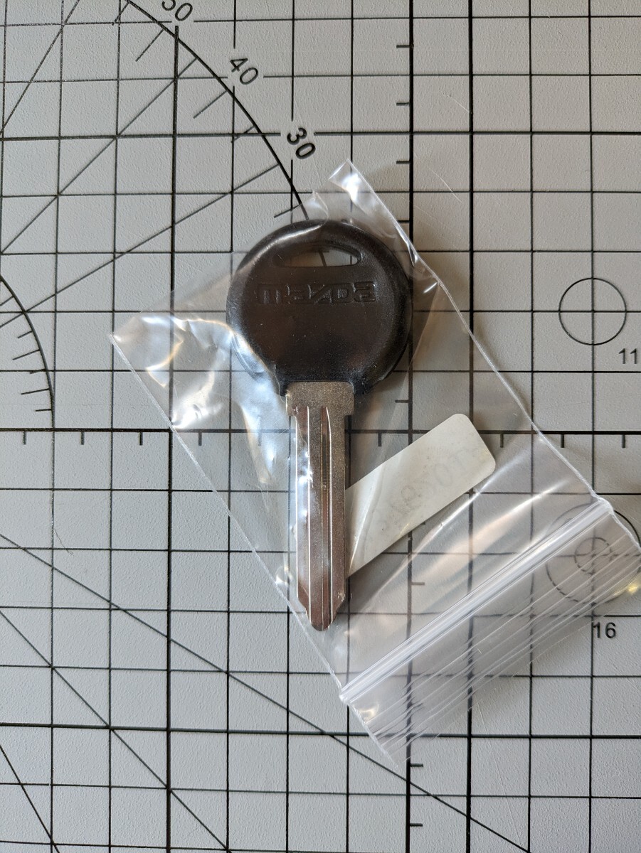 [ new goods ]RX-7 FC3S MAZDA original blank key with logo primary key the main key 