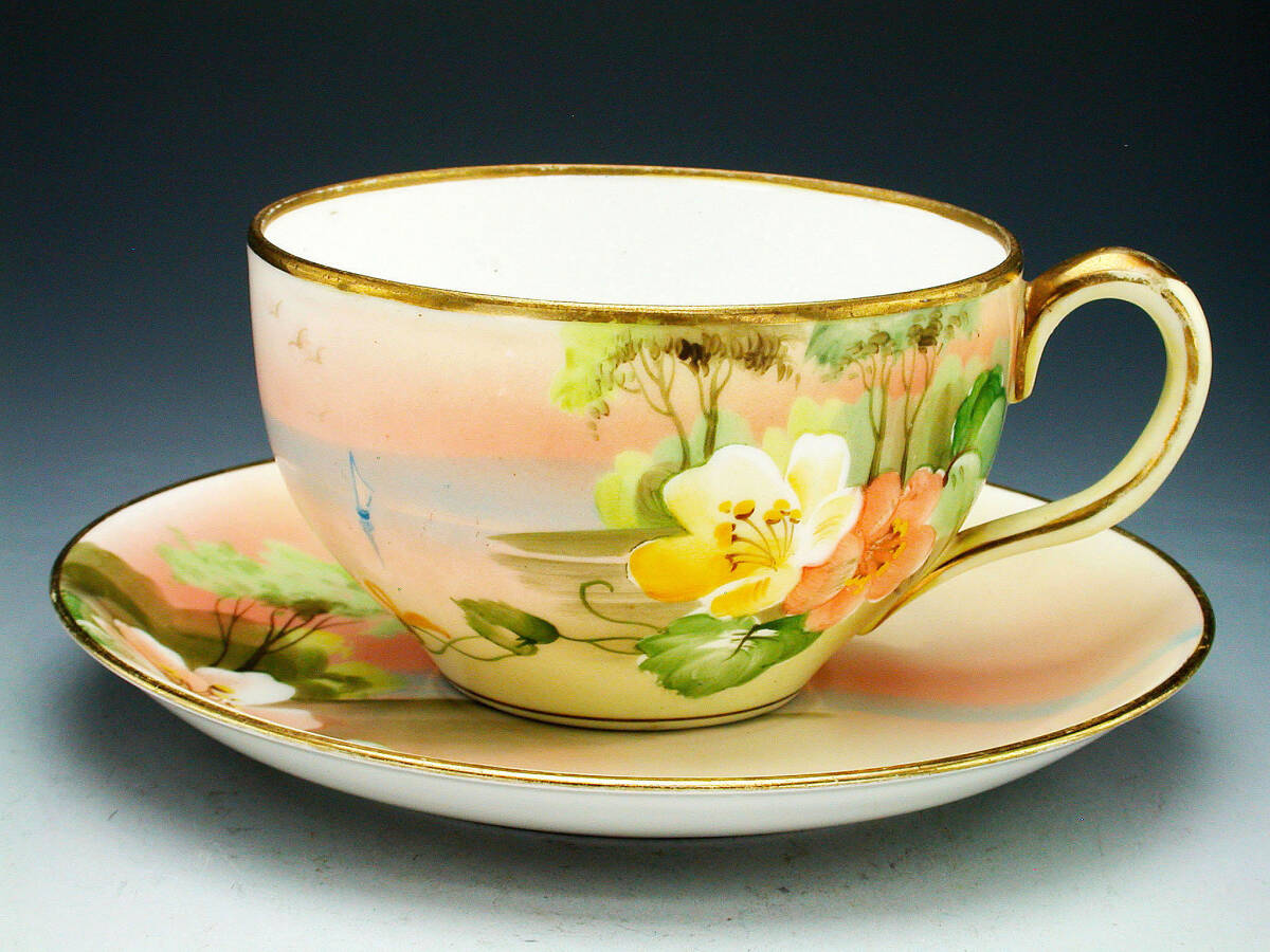  Old Noritake . goods!! Old Noritake * gold paint .. flower scenery . cabinet cup that one 