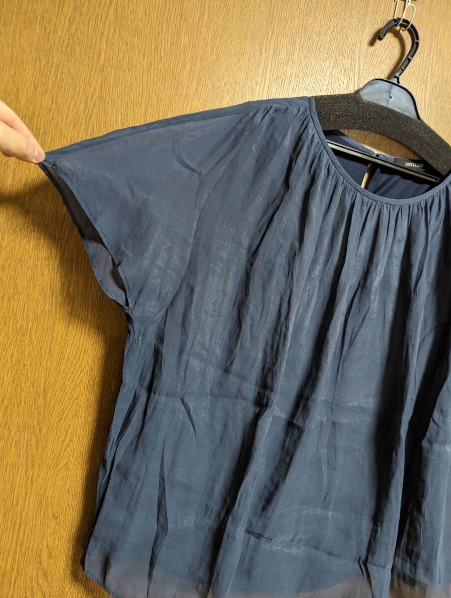 アンタイトル 昨季美品 ネイビーブルー 半袖シフォンブラウス 裏地付きカットソー 大きいサイズ 4 11号 12号 スーツインナー 半袖Tシャツ_画像3