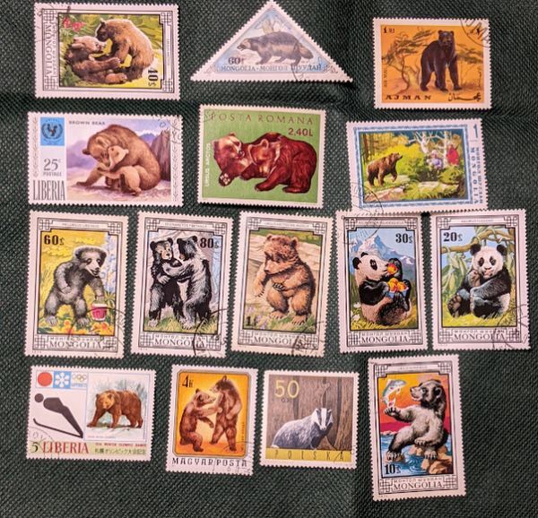 ■同梱可〇クマ科 消印有（ヒグマ　ホッキョクグマ　マレーグマ　ジャイアントパンダなど）海外古動物切手　15枚　_画像1