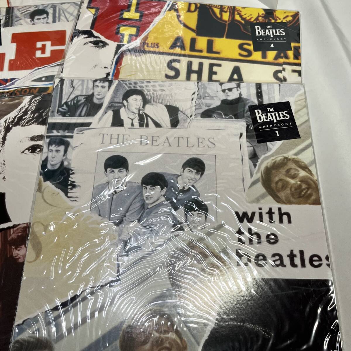 [LD] laser disk reproduction not yet verification western-style music LD8 sheets set box /Beatles[TOLW-3261-8 / The Beatles Anthology] pair watch lack of 