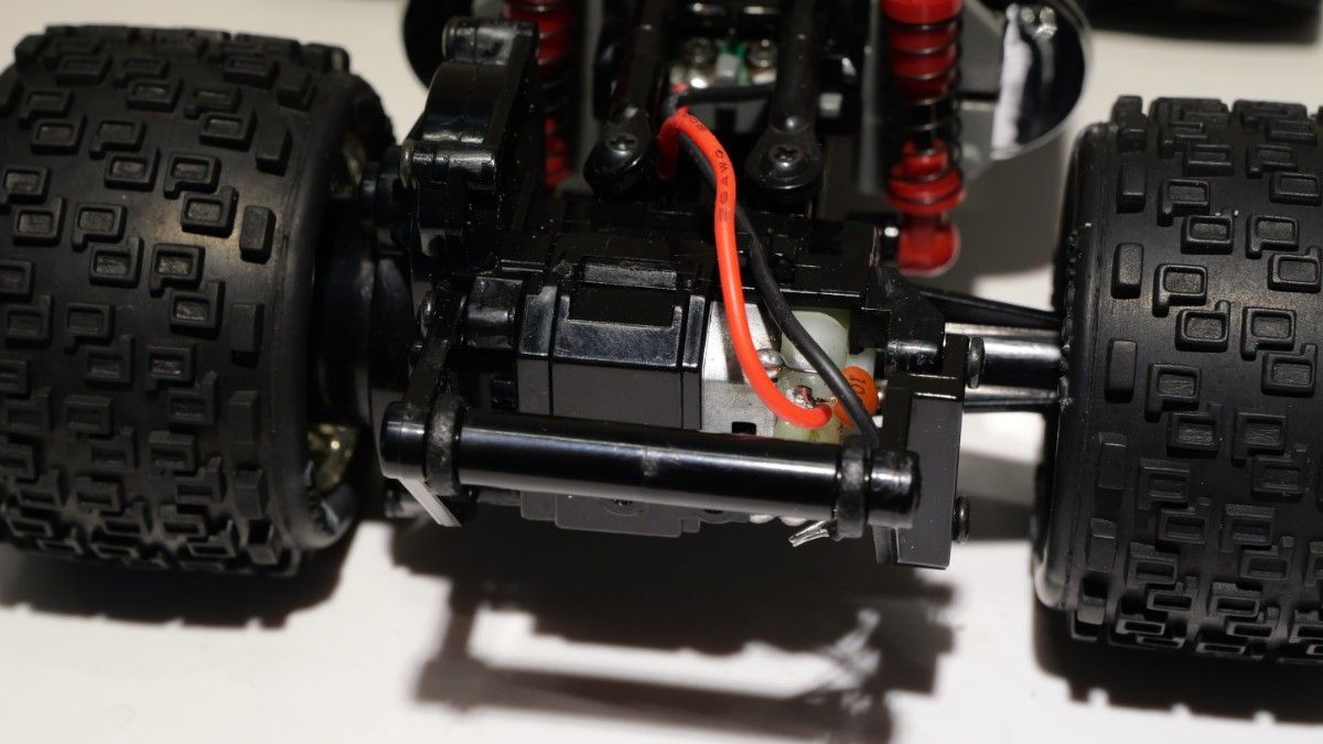 京商ミニッツモンスターAM27MHz マッドフォース フルセット 京商ミニッツモンスターAM27MHz マッドフォース フルセット