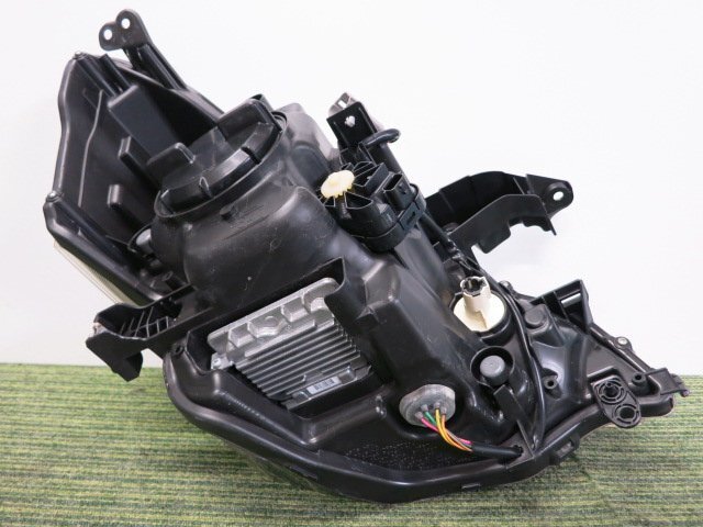 スペーシアカスタム ヘッドライト 左 ■ DBA-MK32S H26年 XS ■ ICHIKOH 1872 HID キセノン 【岐阜発】_画像2