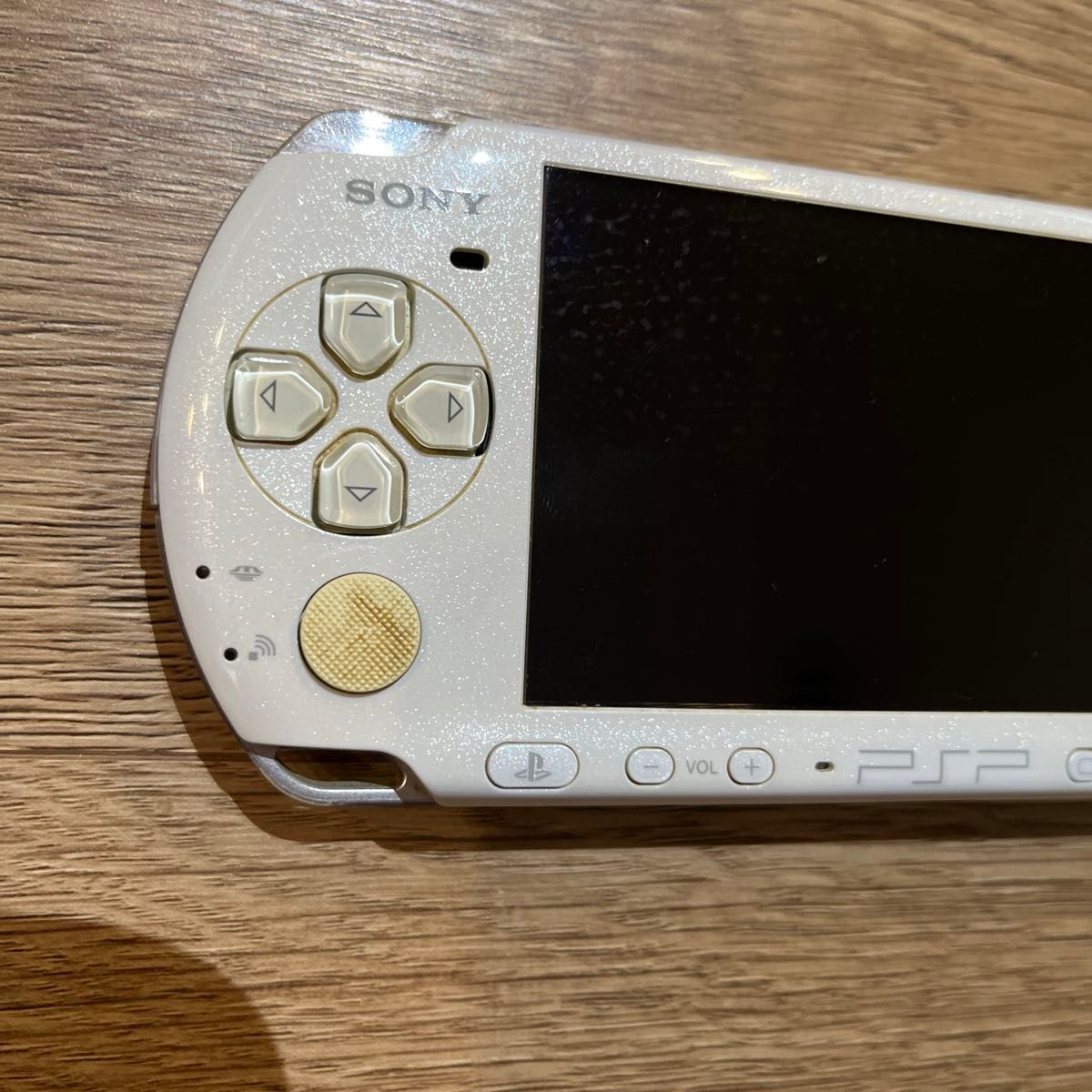 psp-3000 本体　 動作確認済み　バッテリー充電器付き　ラメ　ホワイト PSP