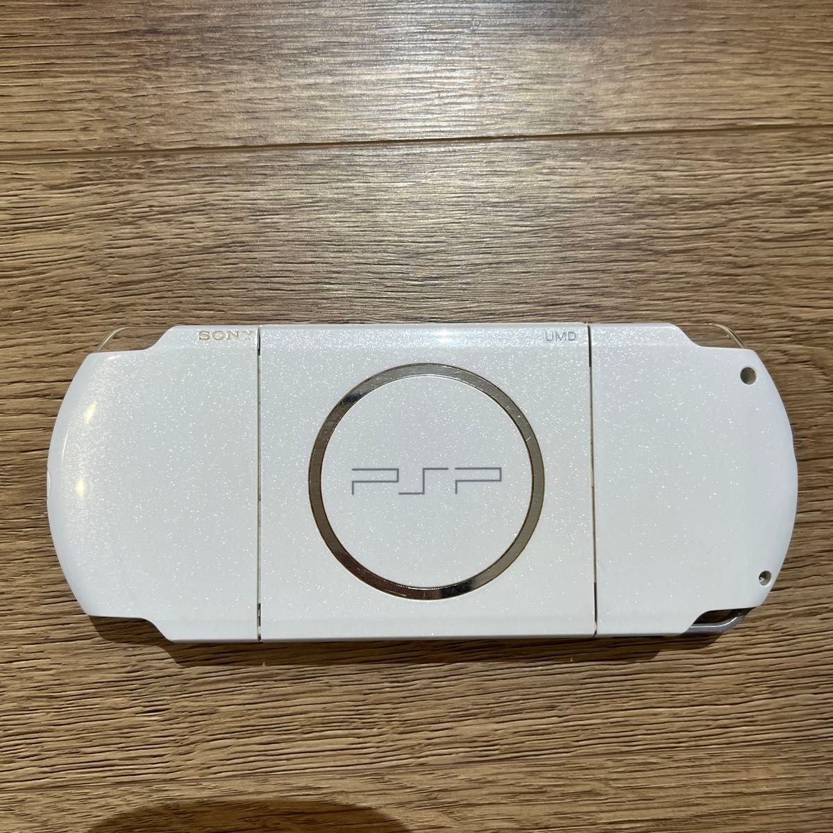 psp-3000 本体　 動作確認済み　バッテリー充電器付き　ラメ　ホワイト PSP