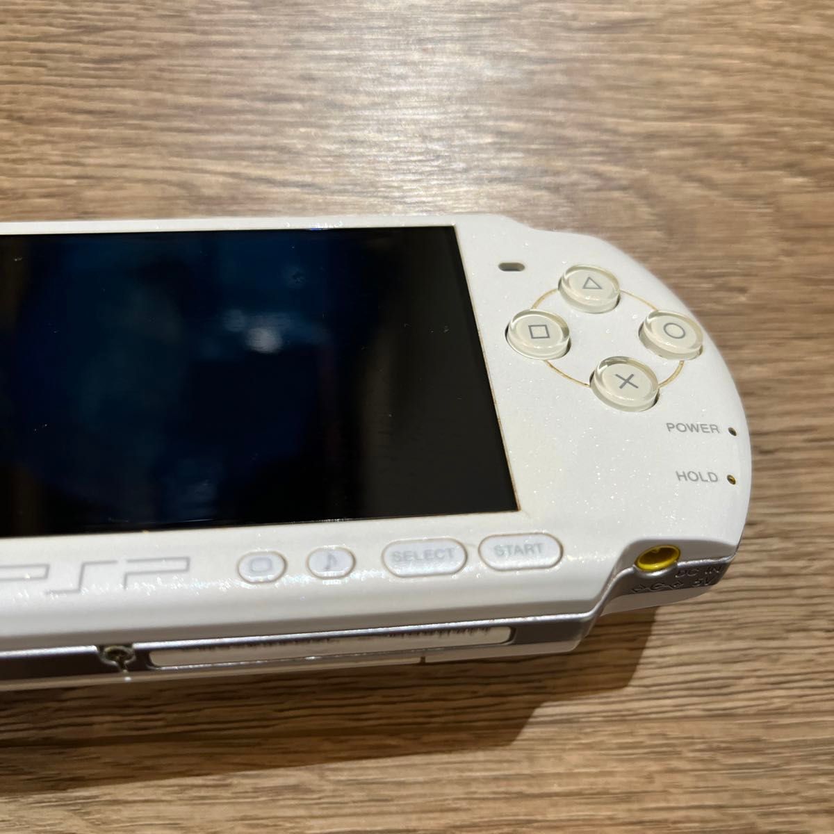 psp-3000 本体　 動作確認済み　バッテリー充電器付き　ラメ　ホワイト PSP