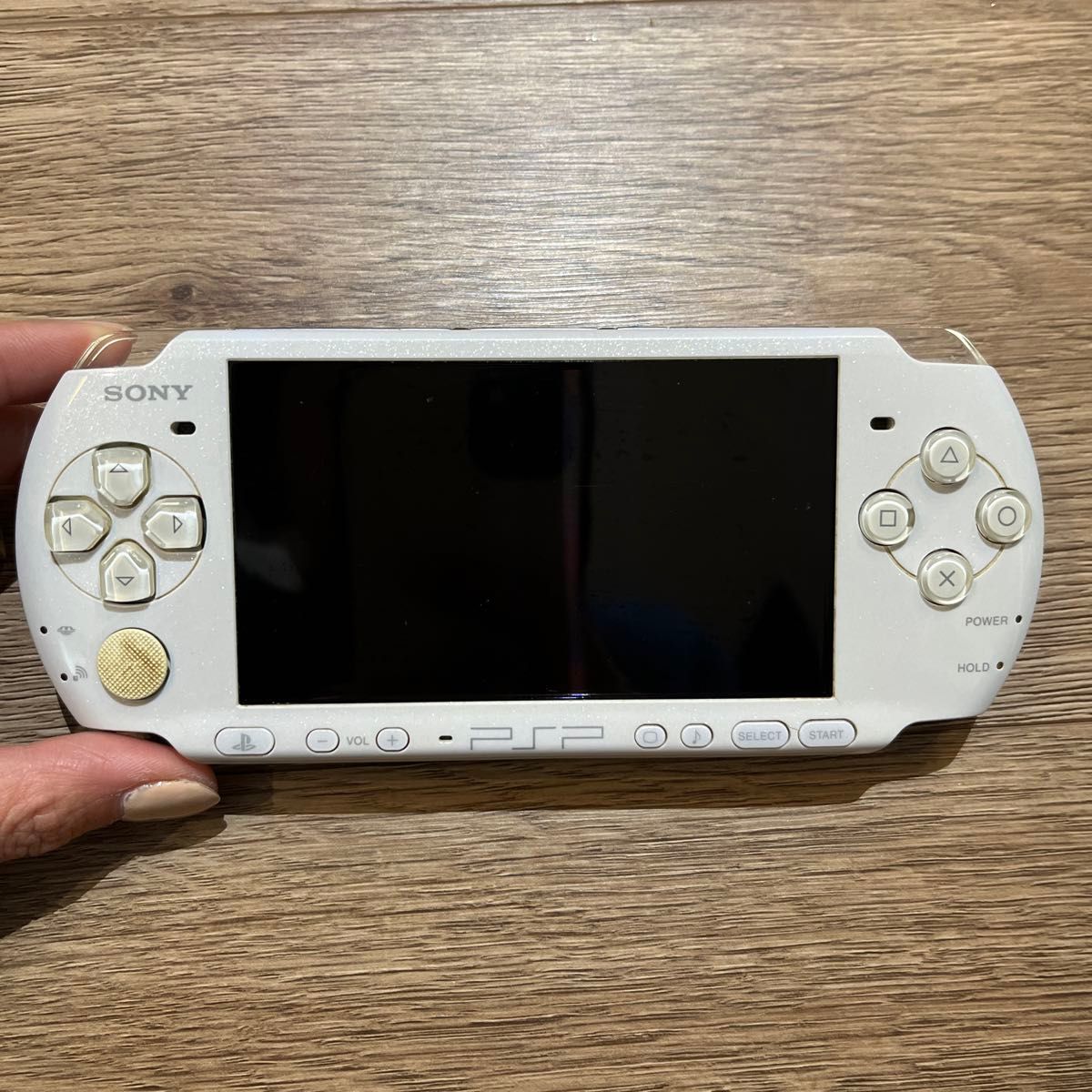 psp-3000 本体　 動作確認済み　バッテリー充電器付き　ラメ　ホワイト PSP