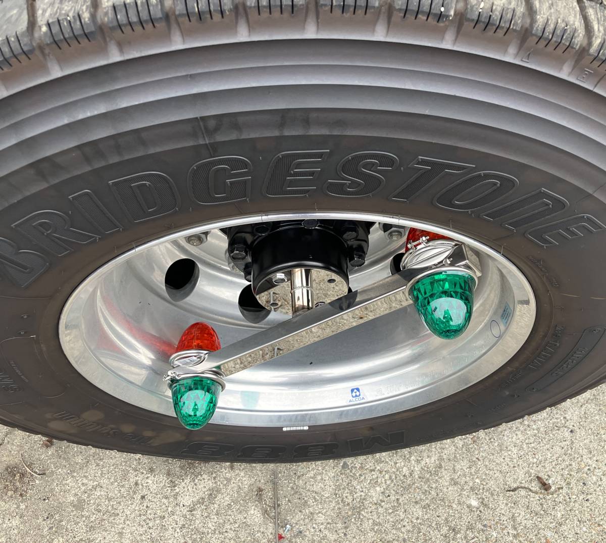 鏡面ステンレス製 大型車用 22 5インチ ホイール マーカー 鏡面ステンレス製 大型車用 22 5インチ ホイール マーカー