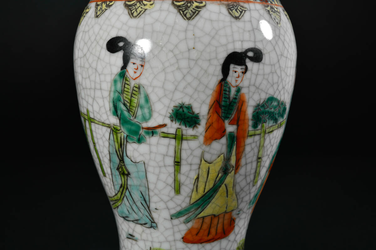 br10611 中国美術 色絵人物文花瓶 五彩 陶磁器 在銘 置物 唐物 高25.5cm 幅約11cm_画像6