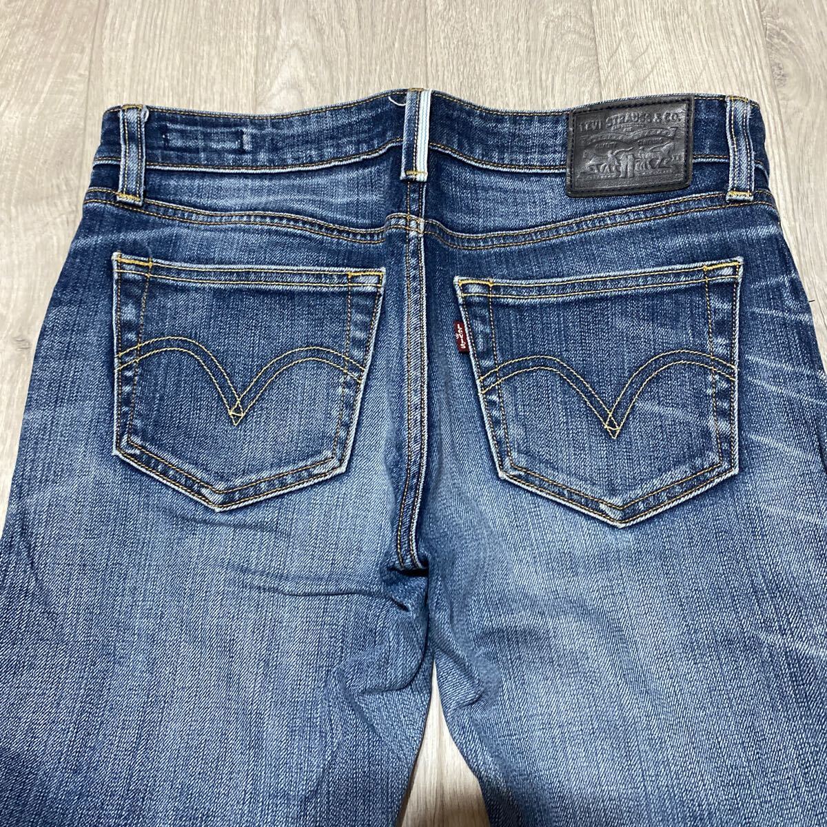 送料無料 古着ジーンズ【Levi's boyfriend skinny fit W25×L32】ウエスト約80cm