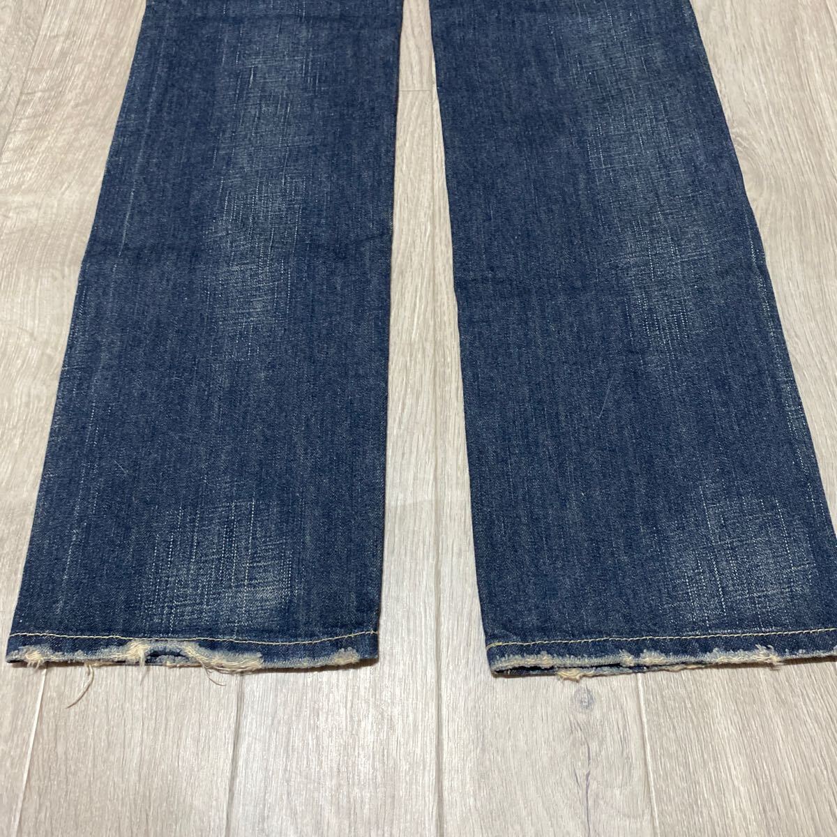 送料無料 古着ジーンズ【Levi's903 W27】ウエスト→約76cm