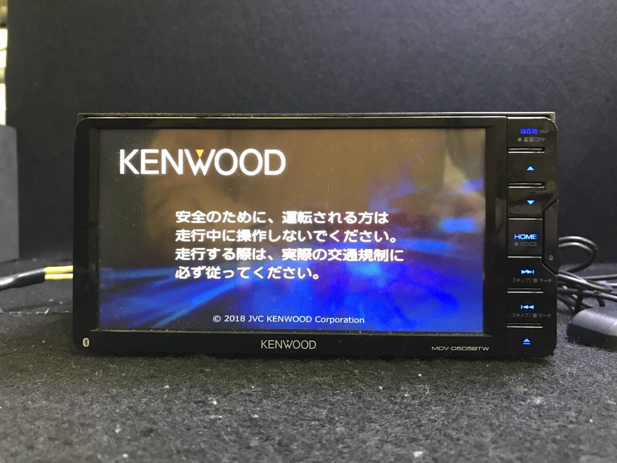 KENWOOD ケンウッド MDV-D505BTW メモリーナビ Bluetooth/DVD/CD/地デジ/SD/USB 地図データー2017年 656324の画像1