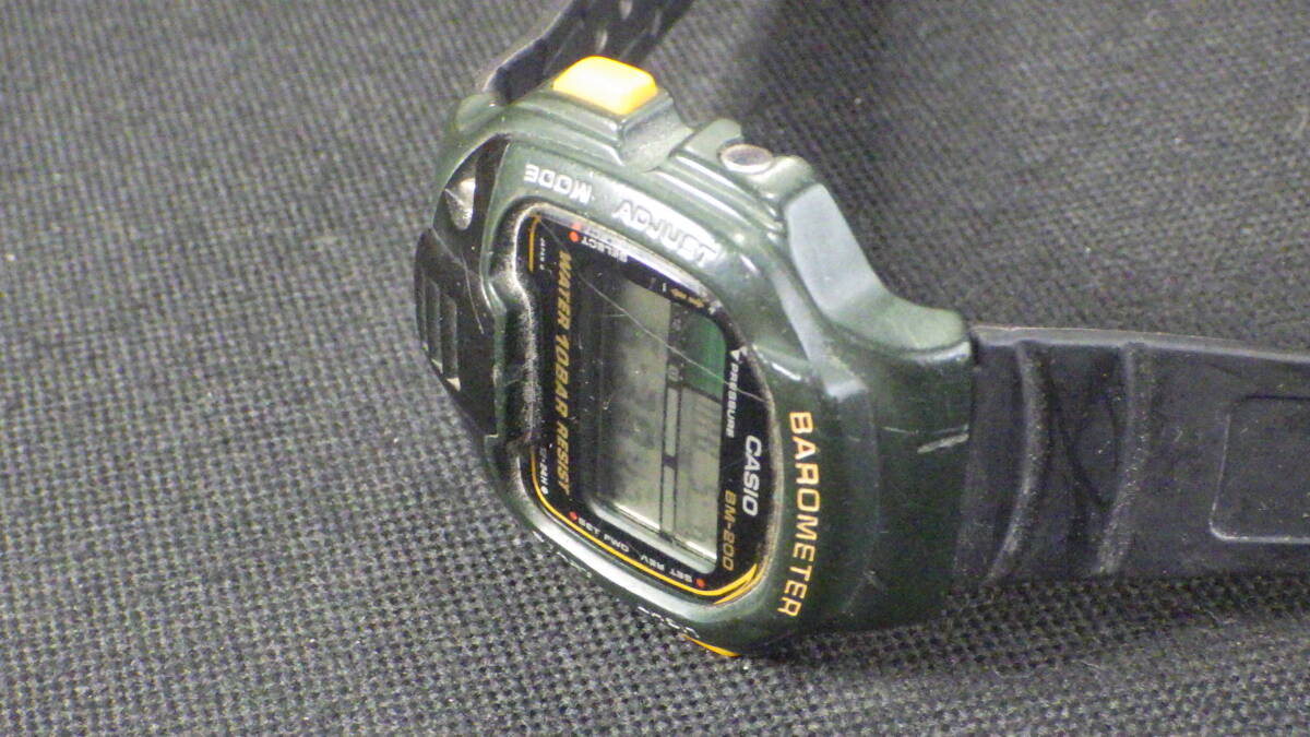 レトロ CASIO カシオ BAROMETER バロメーター【BM-200W】メンズ デジタル腕時計 動作品 の画像5