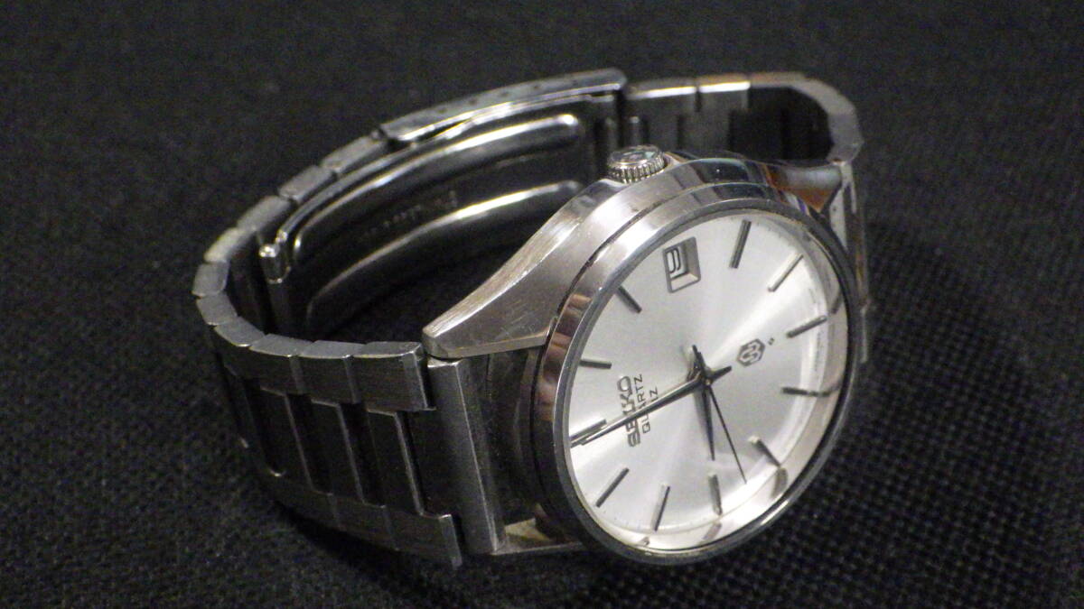 *SEIKO Quartz QZ[0922-8000-G] Vintage silver face men's quartz wristwatch operation goods *