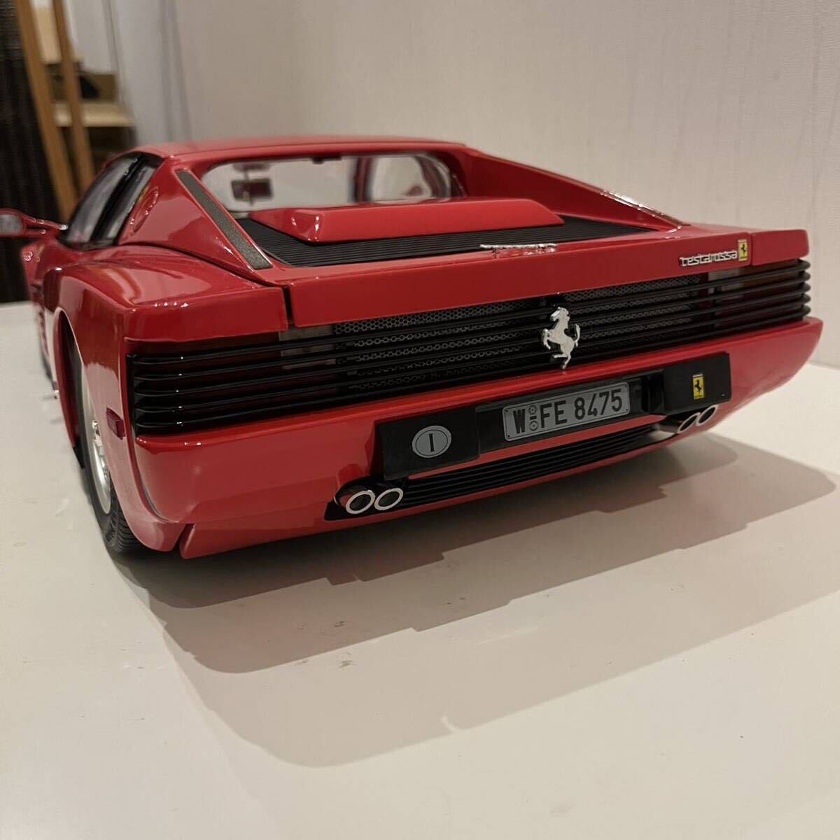 1/8 Ferrari Testarossa акрил с футляром коробка нет Pocher 