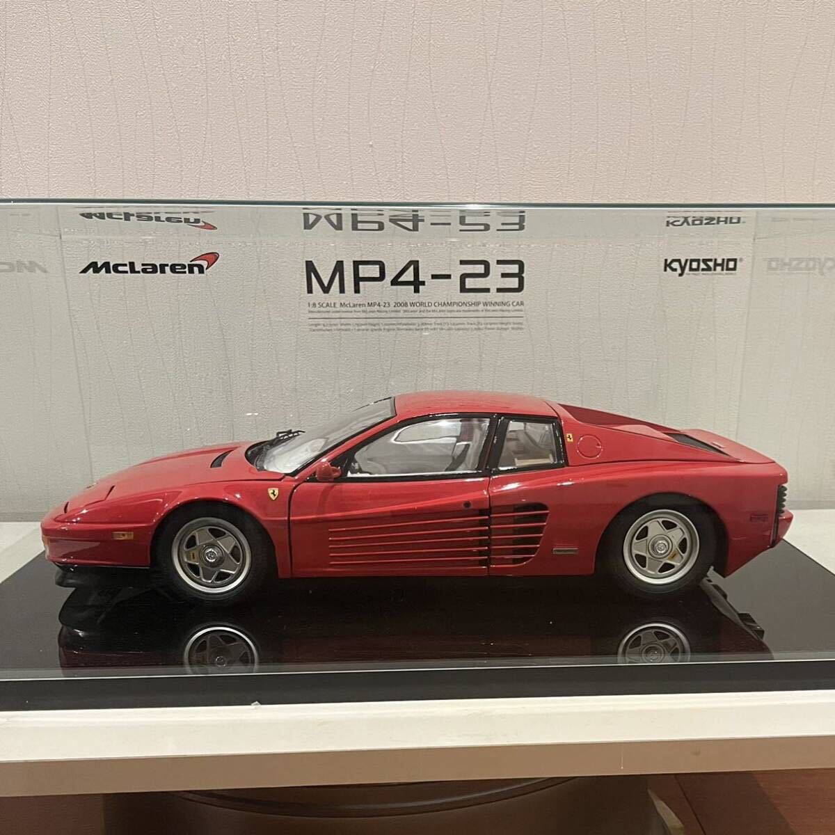 1/8 Ferrari Testarossa акрил с футляром коробка нет Pocher 