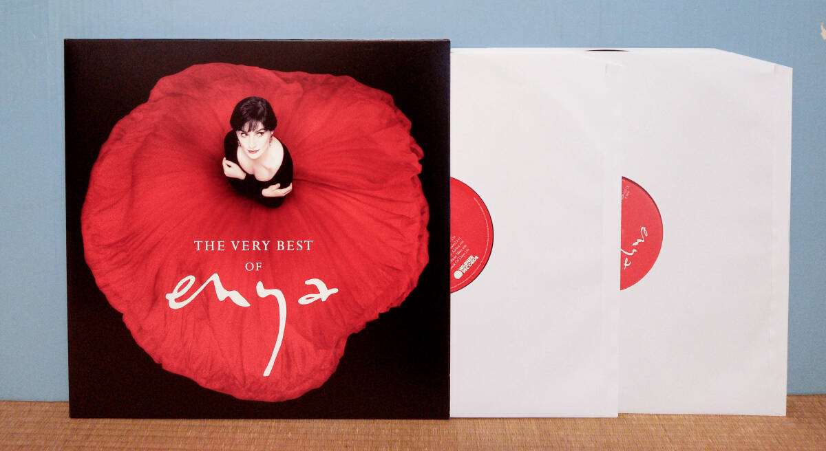 ★ Enya 　 LPレコード　The Very Best Of Enya_画像1