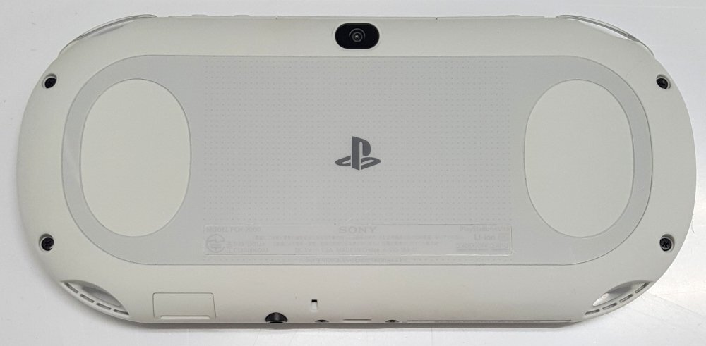《現状品》PlayStation Vita PCH-2000 ホワイト 本体のみ 店頭/併売《ゲーム・60サイズ・福山店》K097_画像2