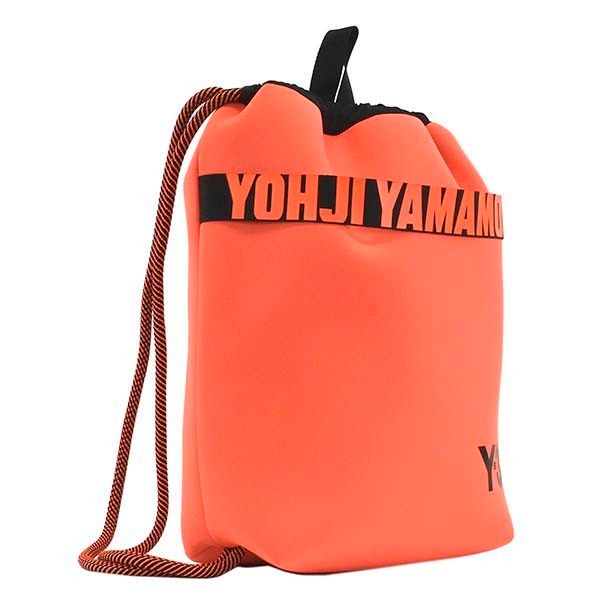 「Y-3 DRAWSTRING BACKPACK」。Y-3 BackpackネオプレンYOHJI YAMAMOTO