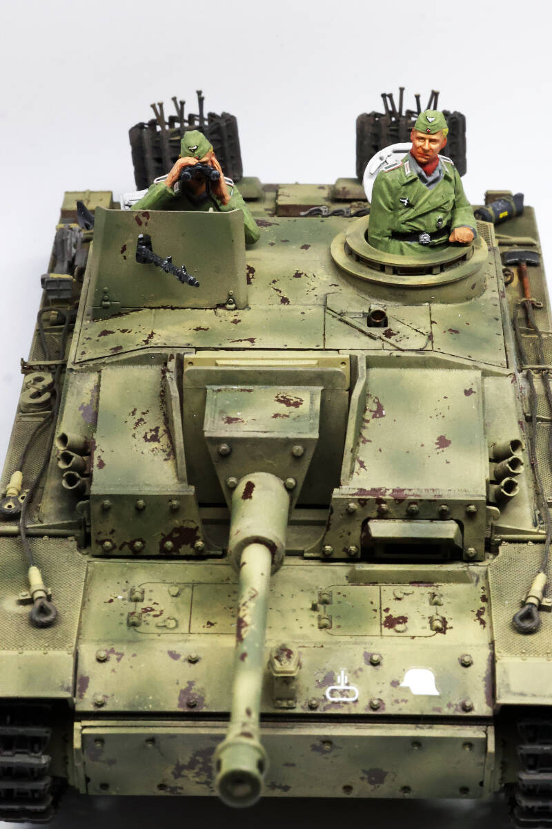 TAKOM 1/35 StuG.3Ausf.G EARLY PRODUCTION and Tristar 007ドイツ自走砲兵セット2から2体完成品の画像1