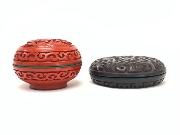  era China . profit . profit incense case other 2 point together set ... black carving flower incense case cover thing small articles go in carving lacquer lacquer ware lacquer tea utensils tea utensils . road 